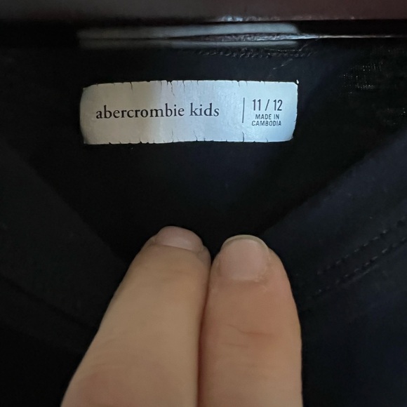 Abercrombie Kids girls black tshirt with elastic sides - Picture 3 of 5